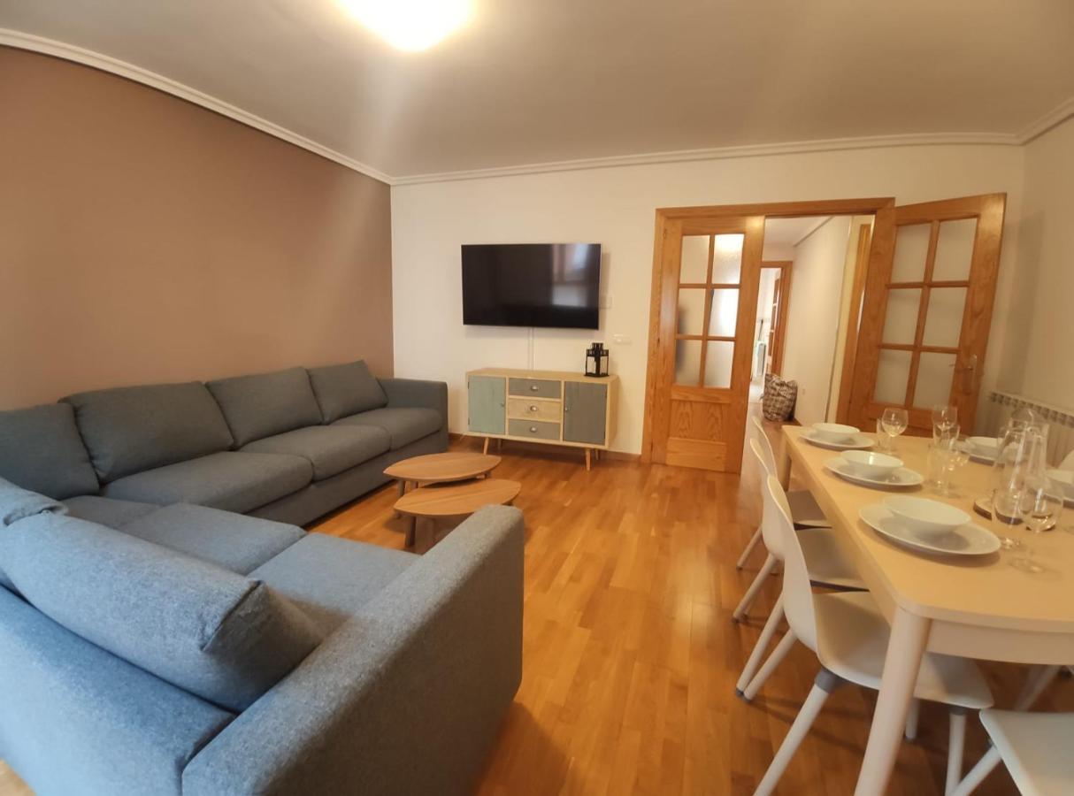 Apartamento Miral21 Jaca Kültér fotó